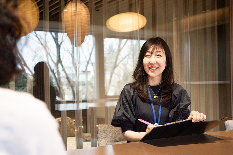 管理部門　アシスタント（写真）